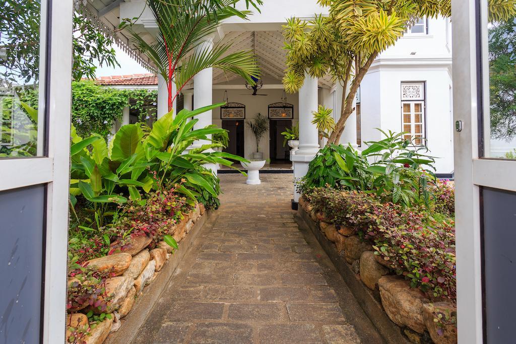 Villa Blanco Dehiwala-Mount Lavinia Екстериор снимка