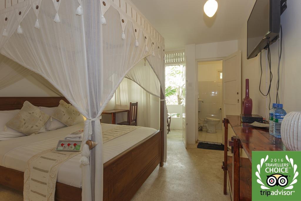 Villa Blanco Dehiwala-Mount Lavinia Екстериор снимка