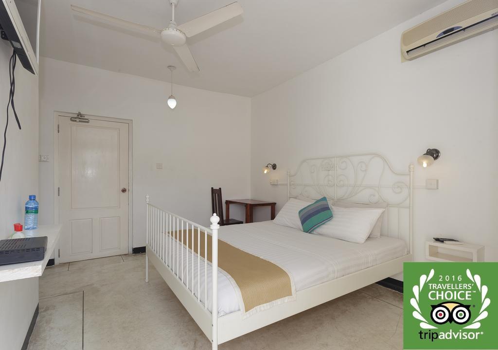 Villa Blanco Dehiwala-Mount Lavinia Екстериор снимка