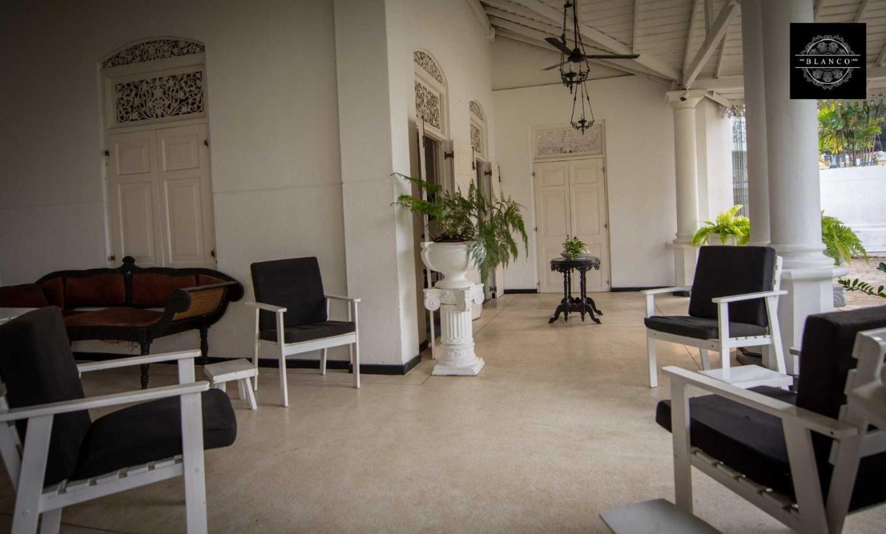 Villa Blanco Dehiwala-Mount Lavinia Екстериор снимка